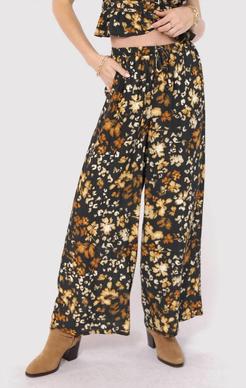 NEW SADIE & SAGE with ease pant in black multi